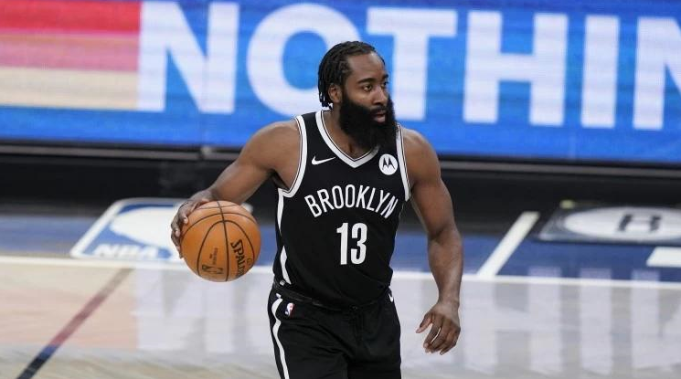 白若被动跟 白若被动跟